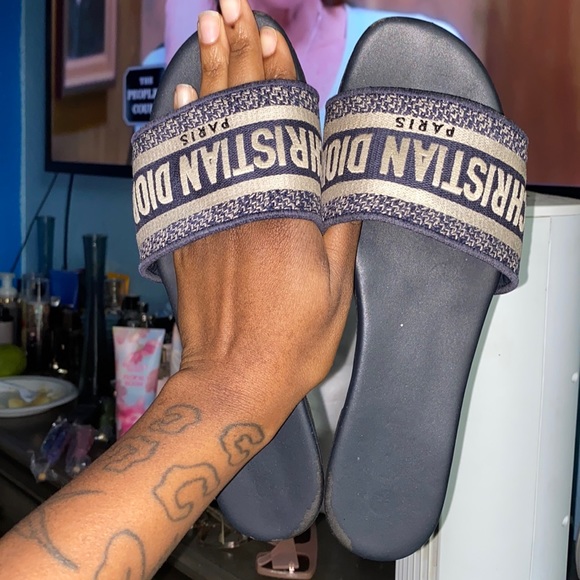 Christian Dior slides - Picture 3 of 4